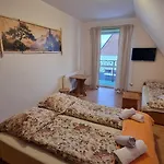 U Skrajnioka 3* Czerwienne