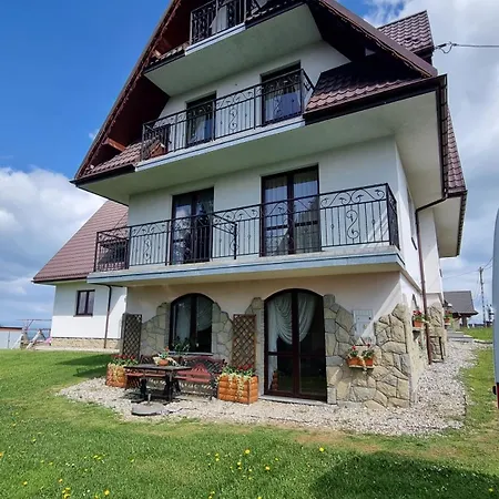 U Skrajnioka 3* Czerwienne