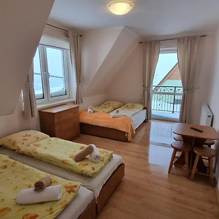 U Skrajnioka ゲストハウス Czerwienne