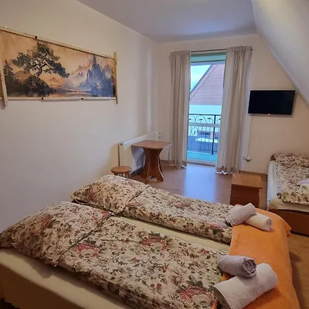 U Skrajnioka 3* Czerwienne