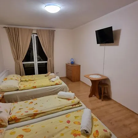 U Skrajnioka ゲストハウス Czerwienne