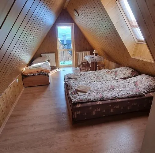 U Skrajnioka 3* Czerwienne